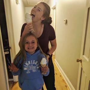 Meet your Posher, Amber